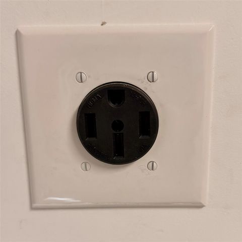 1413 Amarone DR, Leander, TX 78641