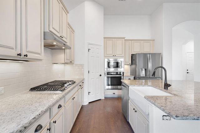 1413 Amarone DR, Leander, TX 78641