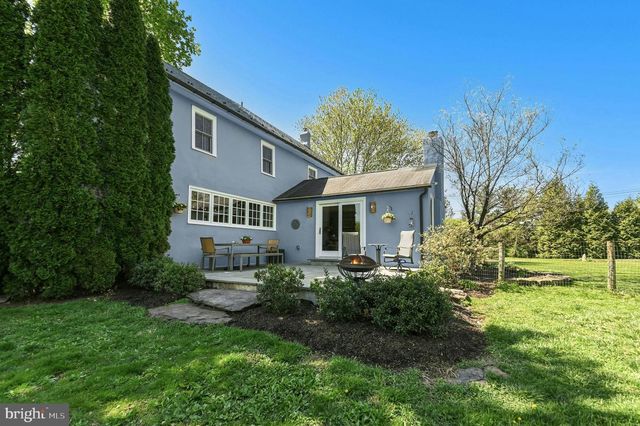 2481 CHURCH LN, Kintnersville, PA 18930