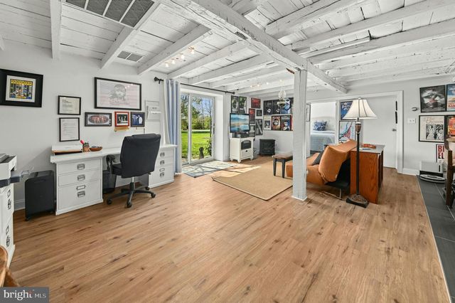 2481 CHURCH LN, Kintnersville, PA 18930