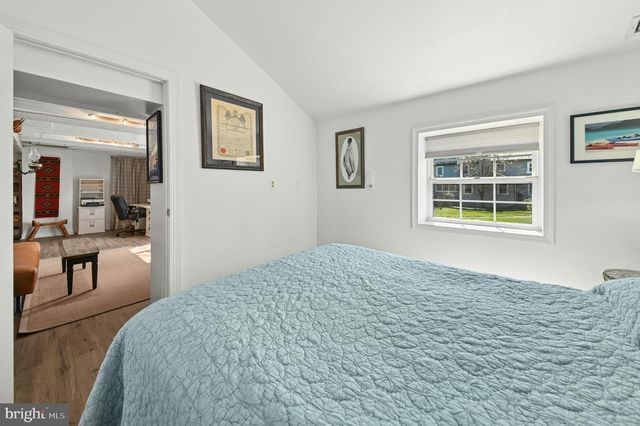 2481 CHURCH LN, Kintnersville, PA 18930