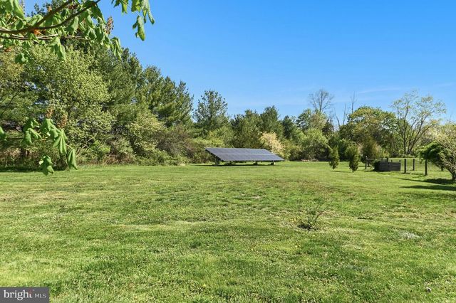 2481 CHURCH LN, Kintnersville, PA 18930