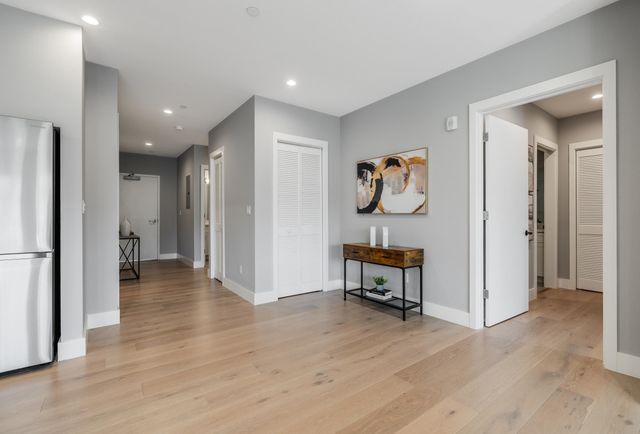 520 El Camino Real 309, San Carlos, CA 94070