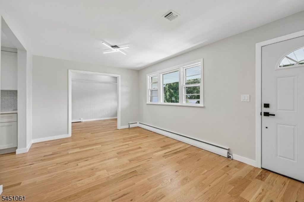 33 Lotz Ave, North Haledon Boro, NJ 07508 — photo 5