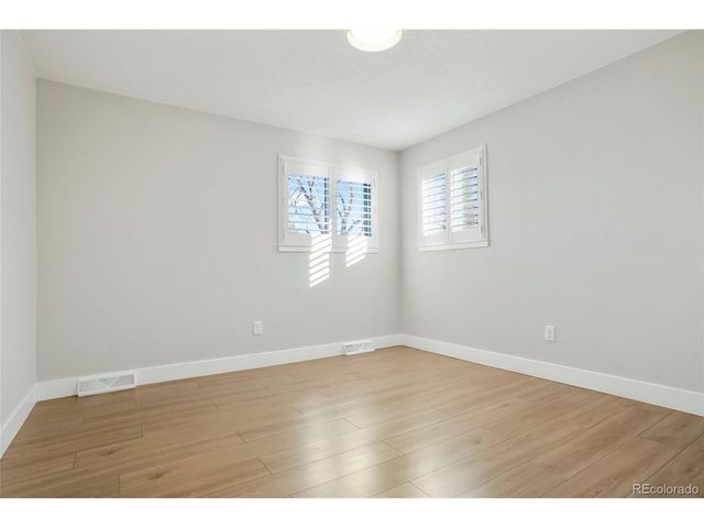 7310 S Sheridan Ct, Littleton, CO 80128