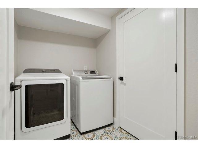 7310 S Sheridan Ct, Littleton, CO 80128