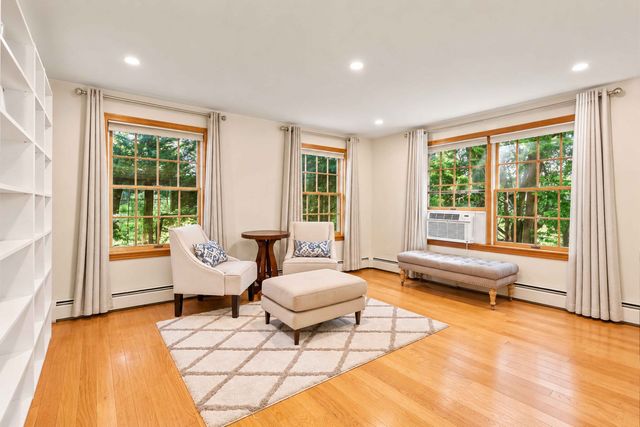 50 North St., Douglas, MA 01516