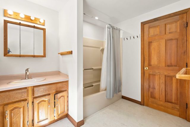 50 North St., Douglas, MA 01516