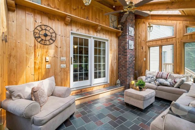 50 North St., Douglas, MA 01516