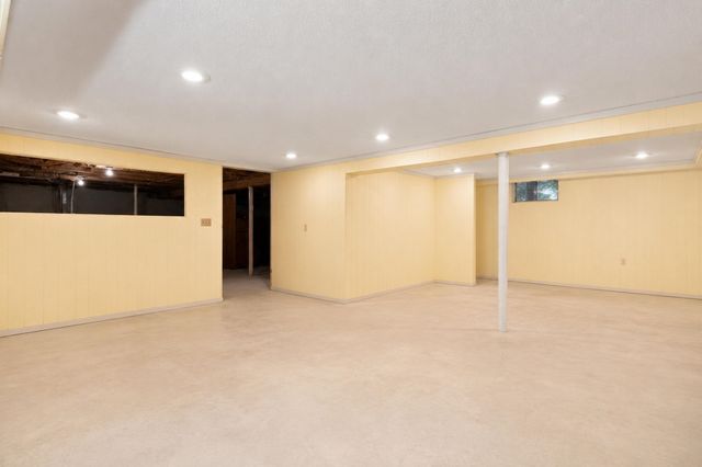 50 North St., Douglas, MA 01516