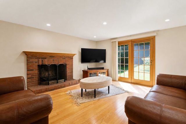 50 North St., Douglas, MA 01516