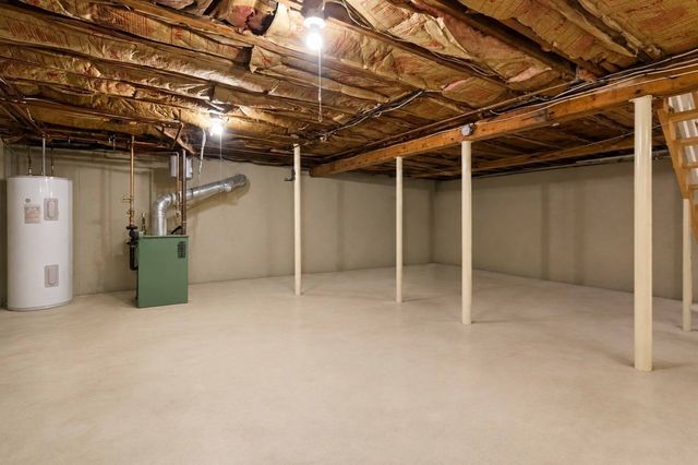 50 North St., Douglas, MA 01516