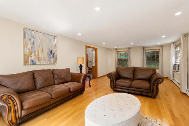 50 North St., Douglas, MA 01516
