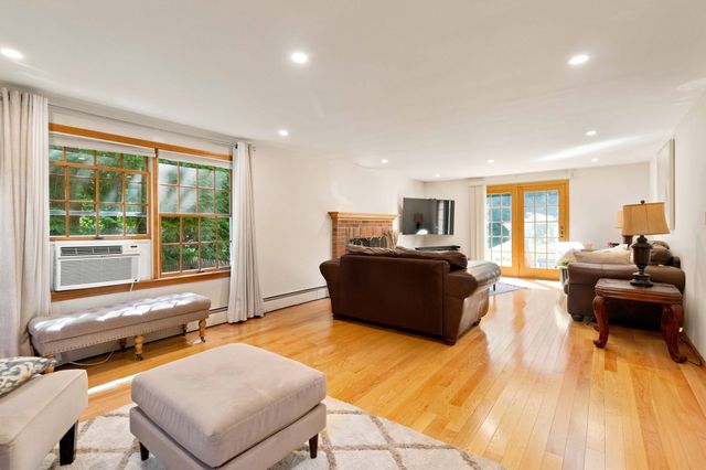 50 North St., Douglas, MA 01516