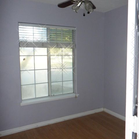 8425 vintage park Dr, Sacramento, CA 95828