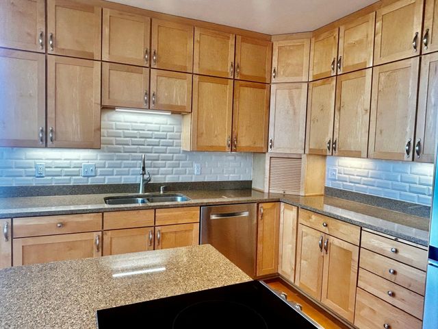 101 Saint Olaf Avenue 413, Northfield, MN 55057