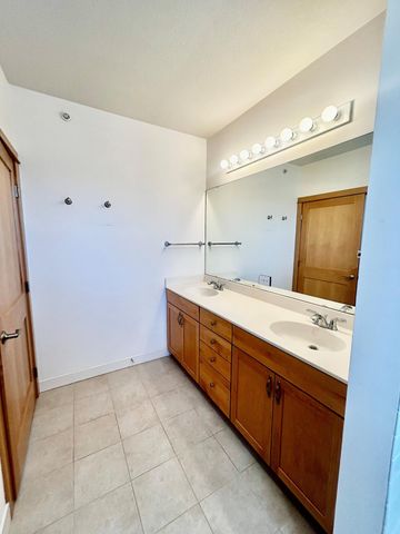 101 Saint Olaf Avenue 413, Northfield, MN 55057