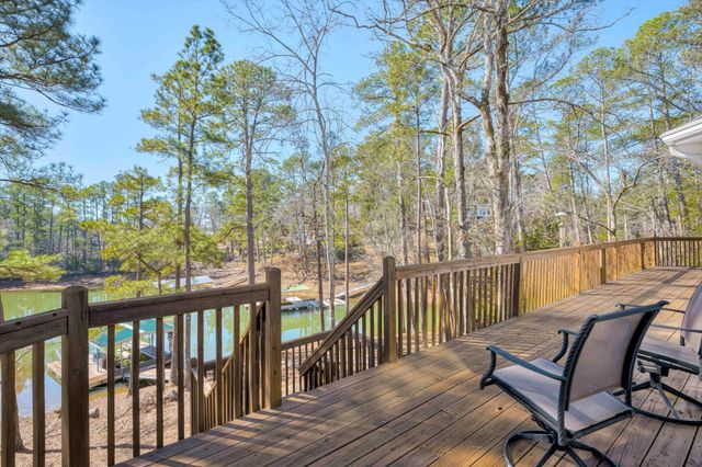 192 Memorial Drive, Mc Cormick, SC 29835