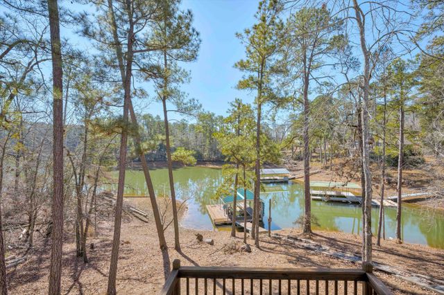 192 Memorial Drive, Mc Cormick, SC 29835