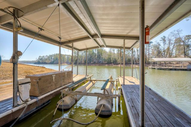 192 Memorial Drive, Mc Cormick, SC 29835