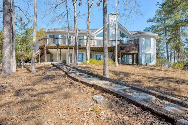 192 Memorial Drive, Mc Cormick, SC 29835