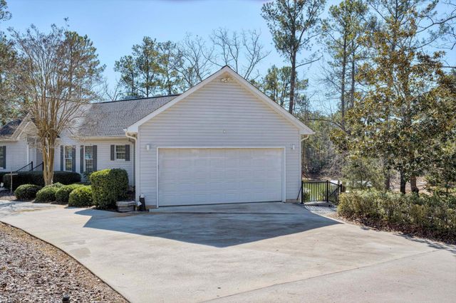 192 Memorial Drive, Mc Cormick, SC 29835