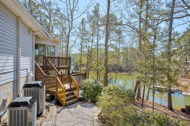 192 Memorial Drive, Mc Cormick, SC 29835