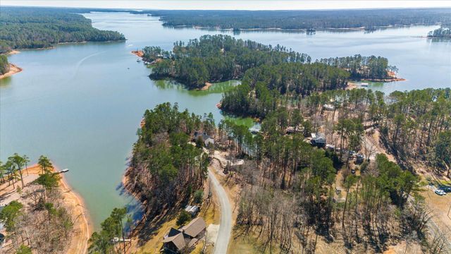 192 Memorial Drive, Mc Cormick, SC 29835