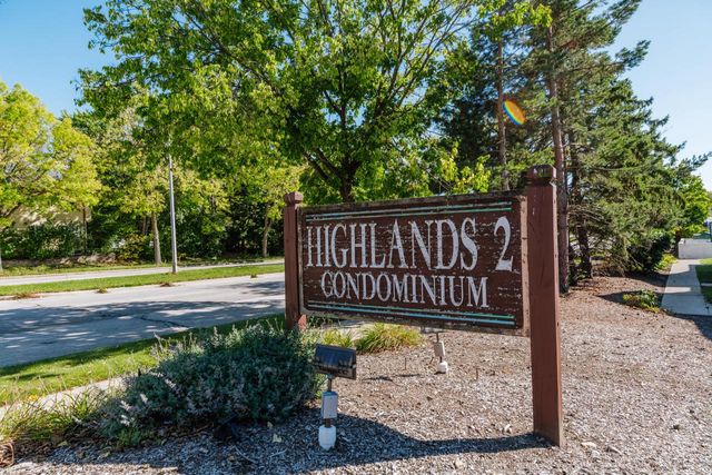 8511 N 107th STREET, Milwaukee, WI 53224