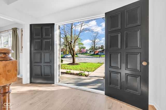 18902 Northbrook Circle, Westfield, IN 46074