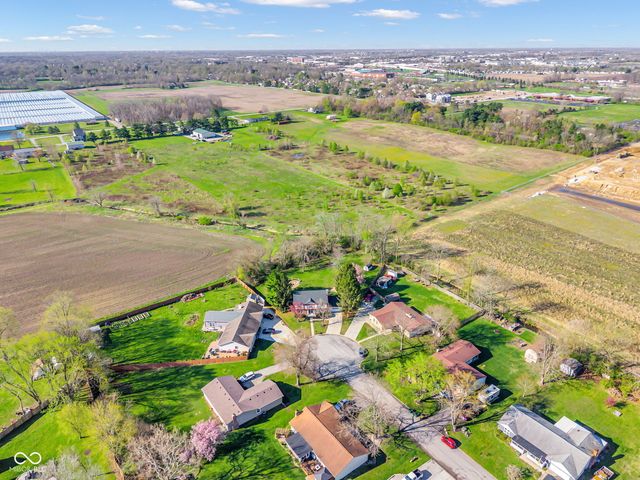 18902 Northbrook Circle, Westfield, IN 46074