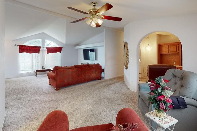 1301 Broadway St, Olivehurst, CA 95961