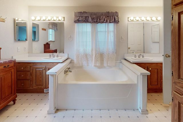 1301 Broadway St, Olivehurst, CA 95961