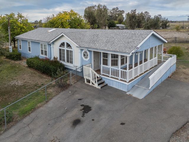 1301 Broadway St, Olivehurst, CA 95961