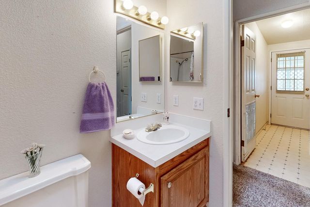 1301 Broadway St, Olivehurst, CA 95961