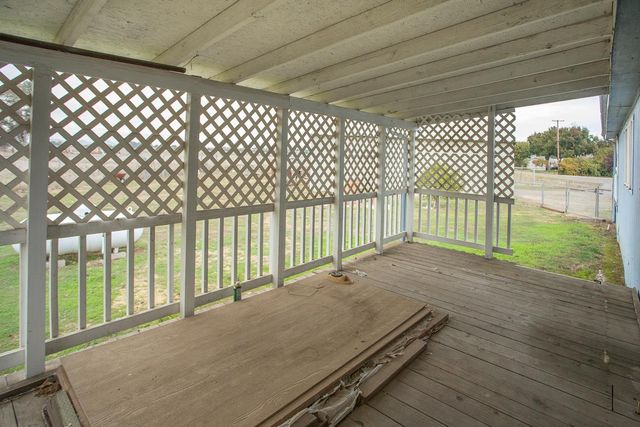 1301 Broadway St, Olivehurst, CA 95961