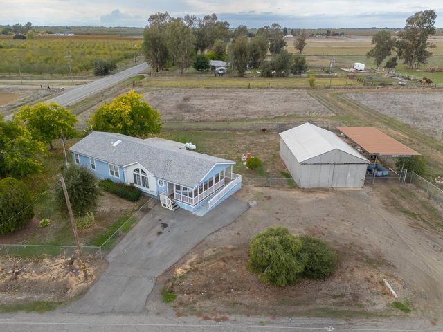 1301 Broadway St, Olivehurst, CA 95961