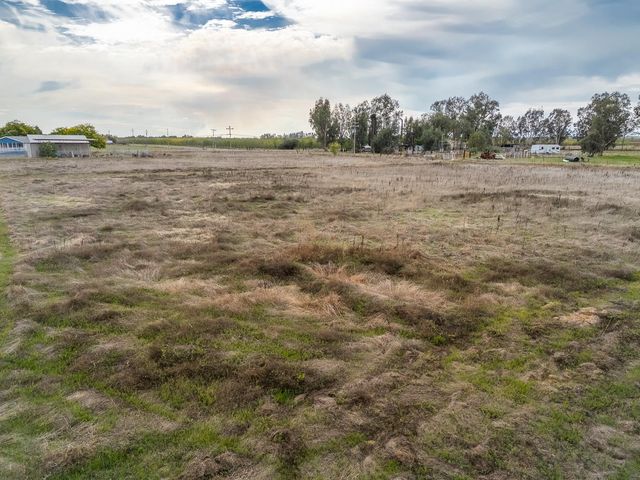 1301 Broadway St, Olivehurst, CA 95961