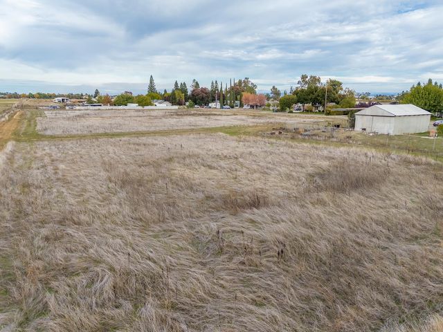 1301 Broadway St, Olivehurst, CA 95961