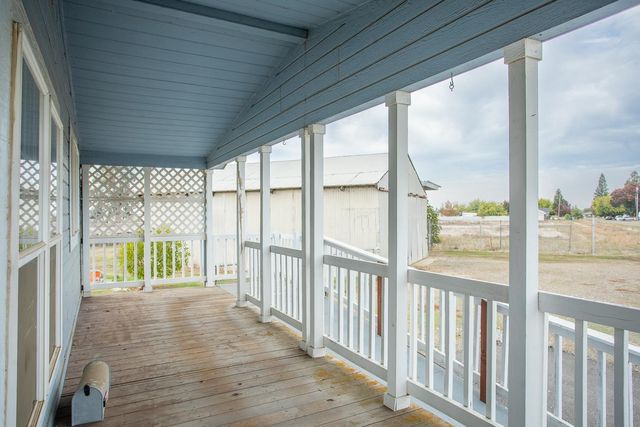 1301 Broadway St, Olivehurst, CA 95961