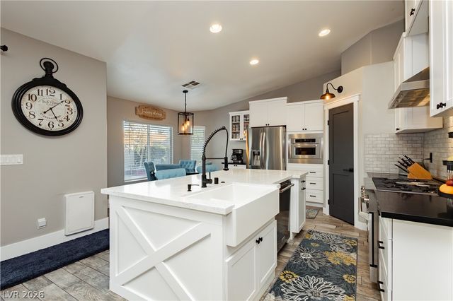 7000 Wild Wave Drive, Las Vegas, NV 89131