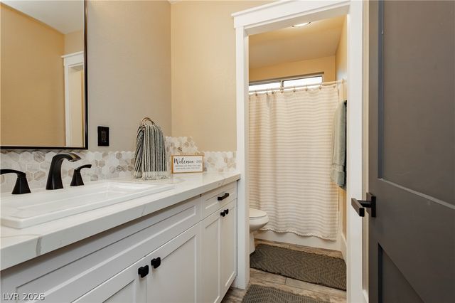 7000 Wild Wave Drive, Las Vegas, NV 89131