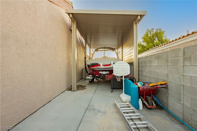 7000 Wild Wave Drive, Las Vegas, NV 89131