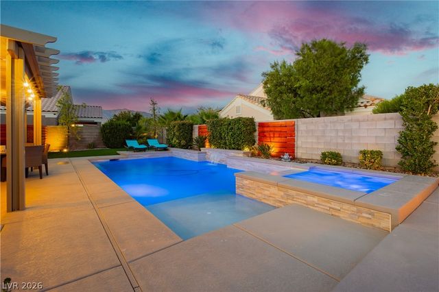 7000 Wild Wave Drive, Las Vegas, NV 89131