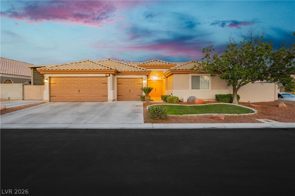 7000 Wild Wave Drive, Las Vegas, NV 89131