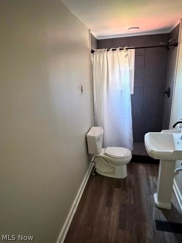 664 N Ellsworth Avenue, Salem, OH 44460