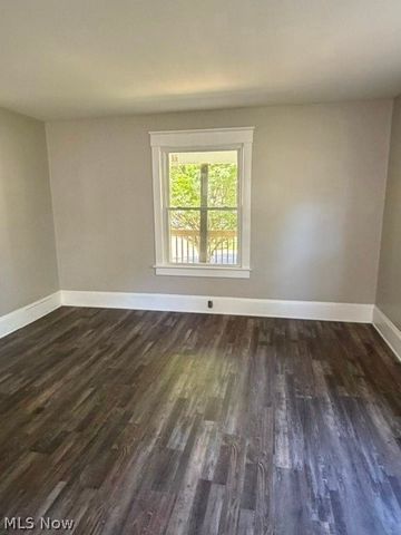 664 N Ellsworth Avenue, Salem, OH 44460