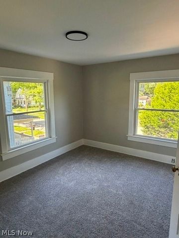 664 N Ellsworth Avenue, Salem, OH 44460