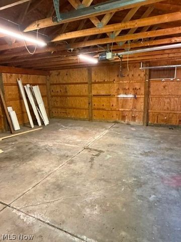 664 N Ellsworth Avenue, Salem, OH 44460