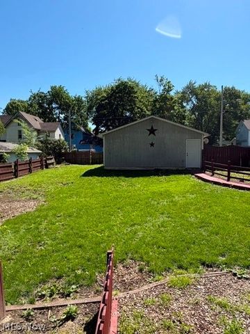 664 N Ellsworth Avenue, Salem, OH 44460